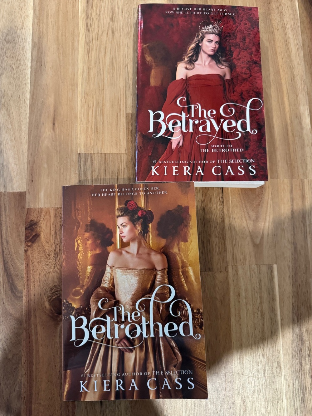 Kiera Cass Bestselling author of SELECTION